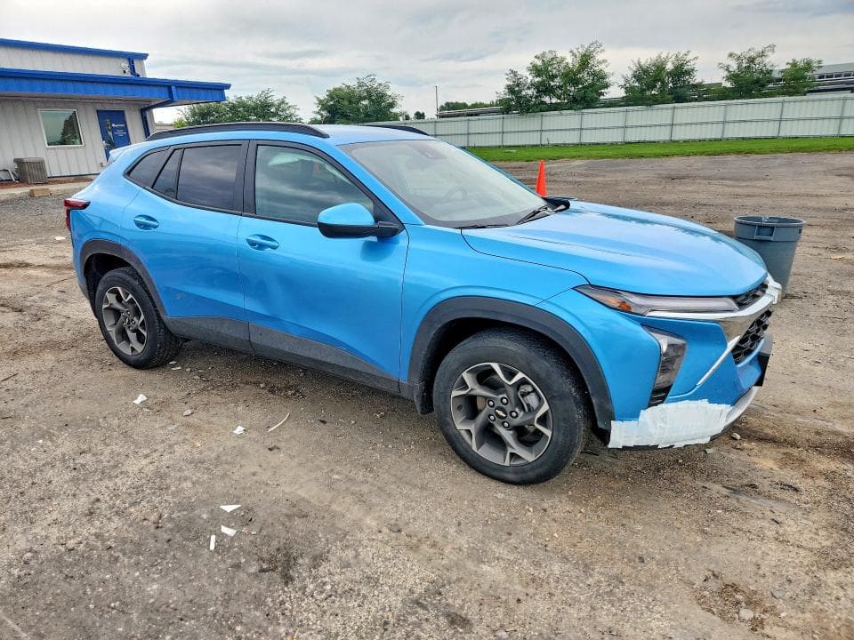 2025 CHEVROLET TRAX 1LT 4