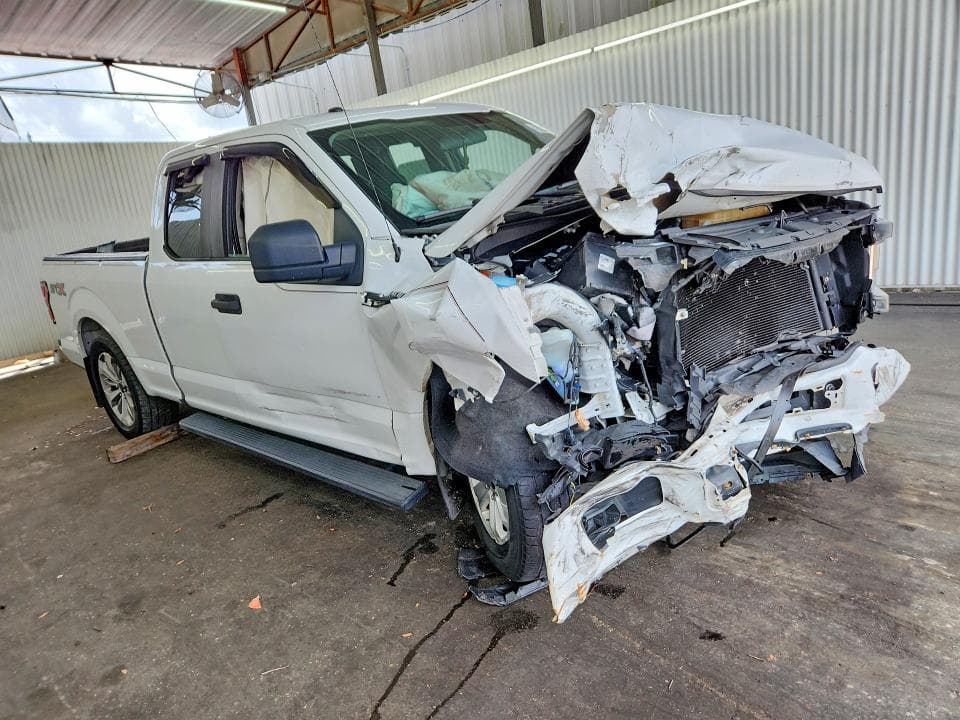 2018 FORD F150 SUPER CAB 4