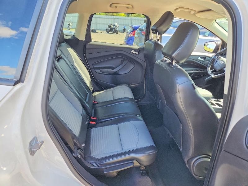 2019 FORD ESCAPE SE 11