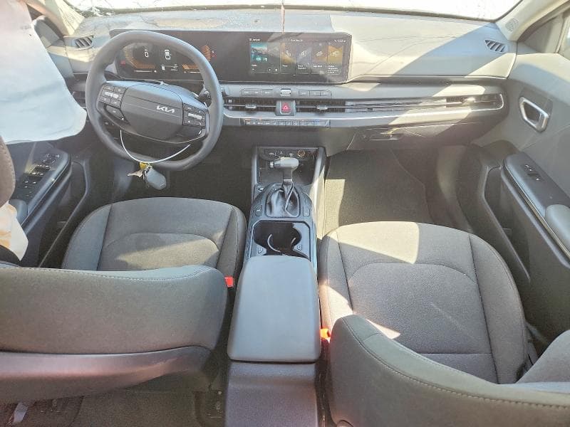 2025 KIA K4 LXS 8
