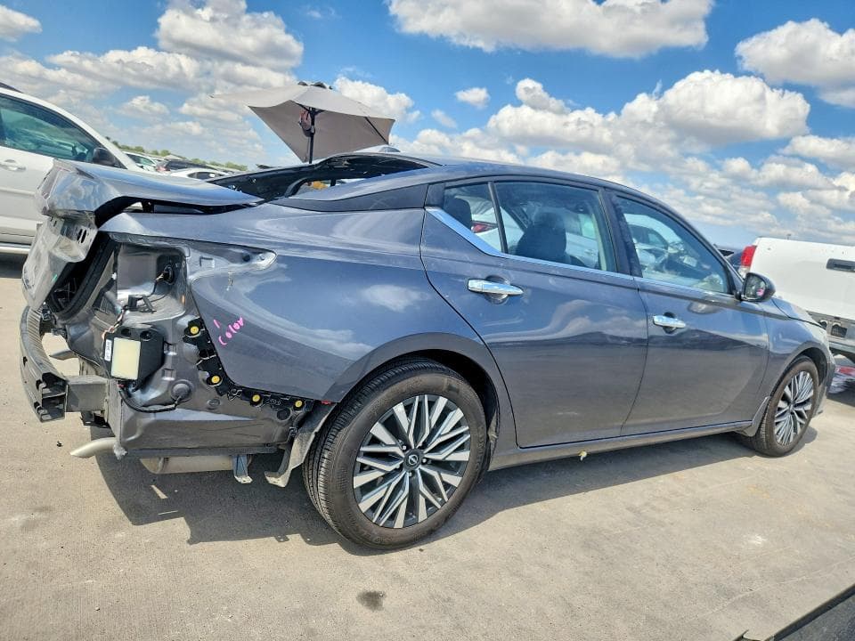 2025 NISSAN ALTIMA SV 3