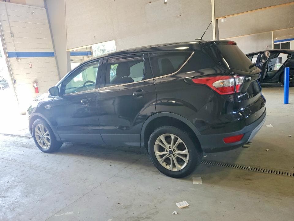 2017 FORD ESCAPE SE 2
