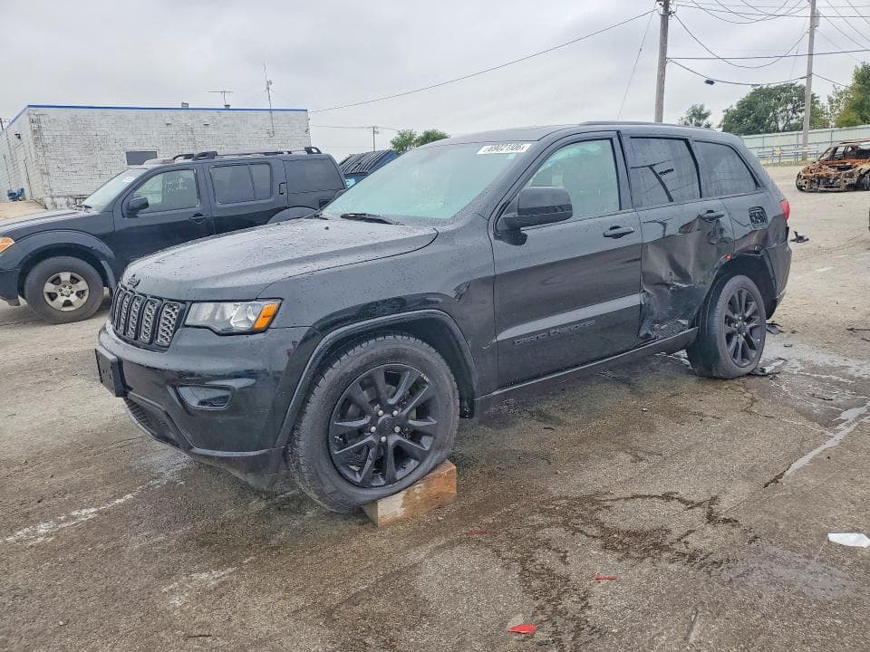2017 JEEP GRAND CHEROKEE LAREDO - 1