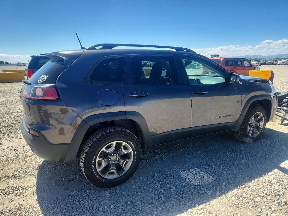 2019 JEEP CHEROKEE TRAILHAWK 3