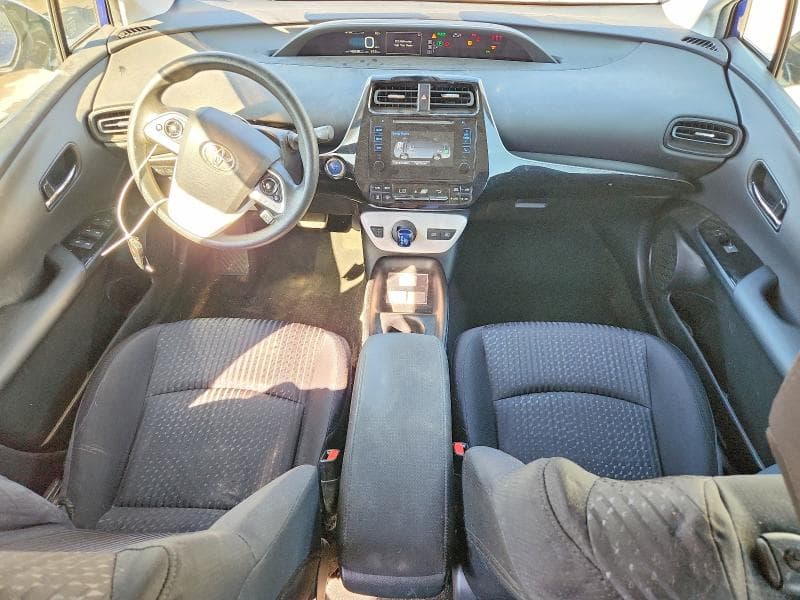 2017 TOYOTA PRIUS TWO 8