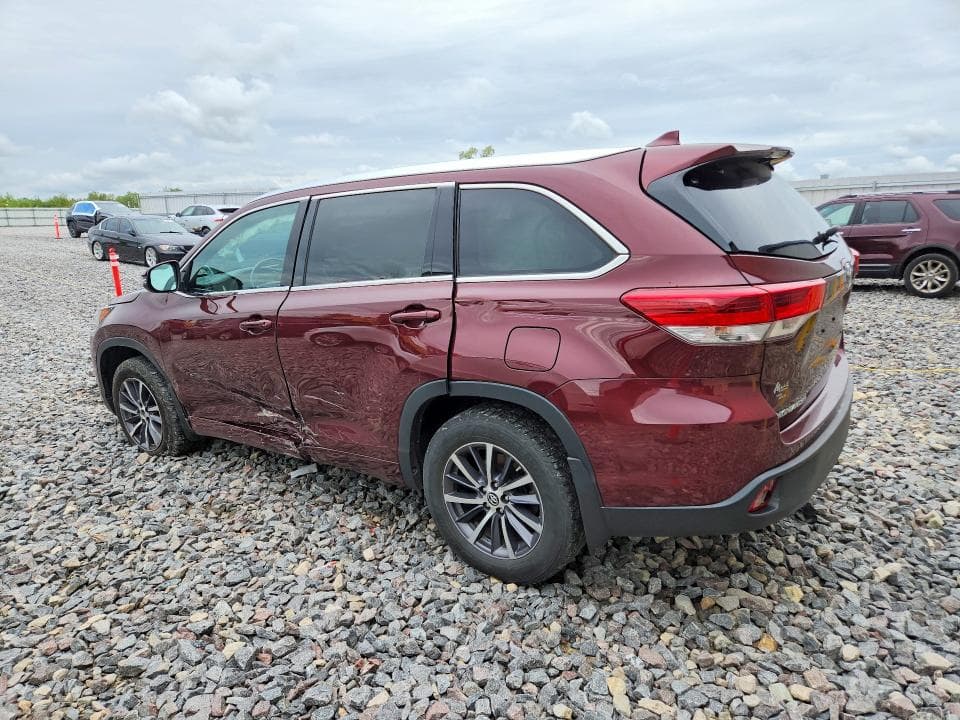 2017 TOYOTA HIGHLANDER XLE 2