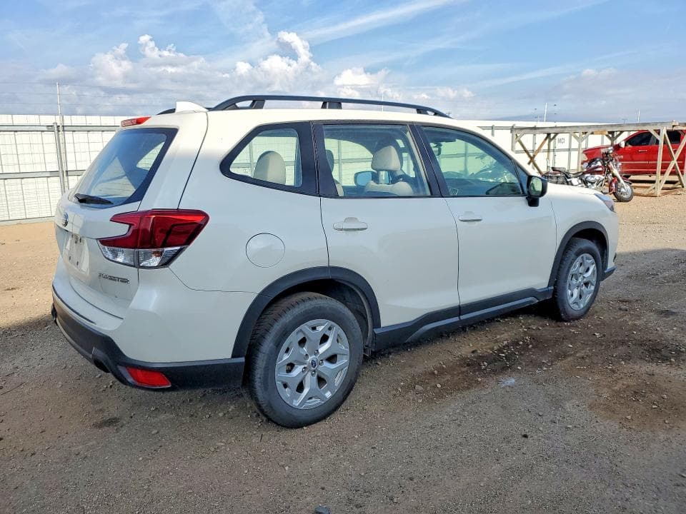 2023 SUBARU FORESTER 3