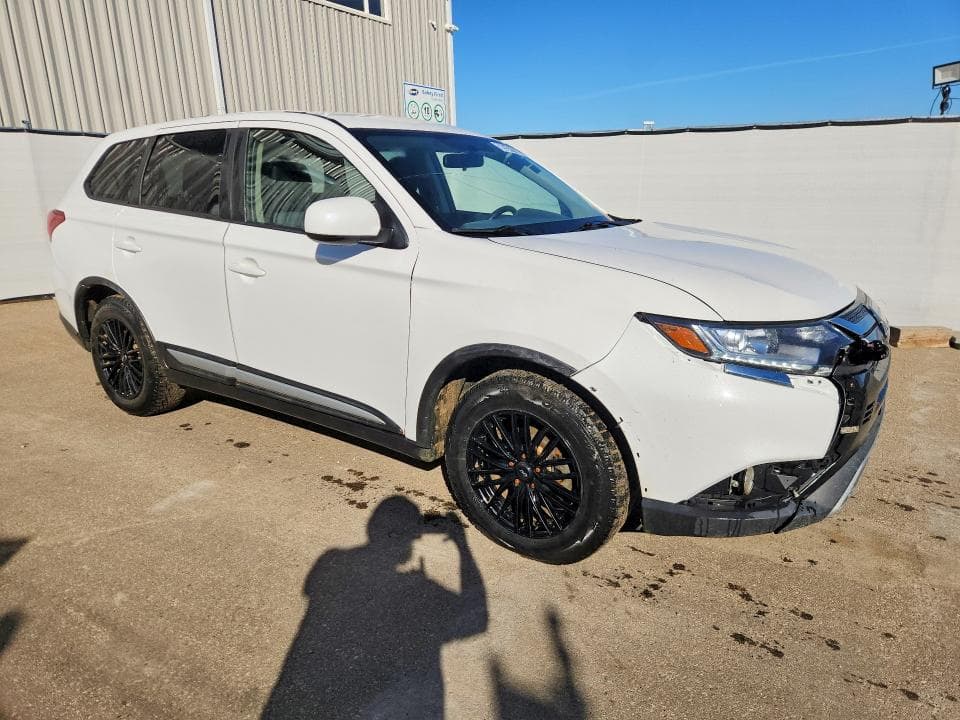 2020 MITSUBISHI OUTLANDER ES 4