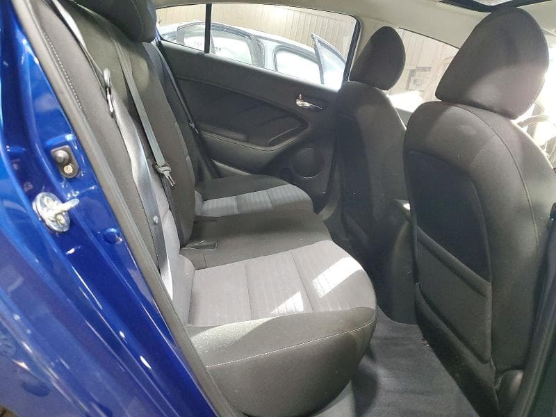 2018 KIA FORTE S 10