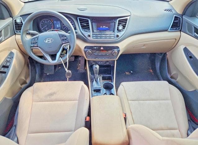 2017 HYUNDAI TUCSON SE 8