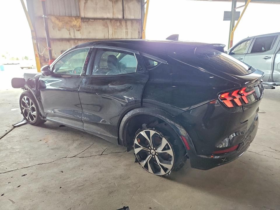 2023 FORD MUSTANG MACH-E PREMIUM 2