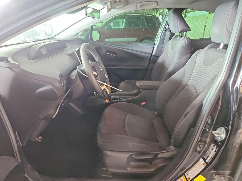 2017 TOYOTA PRIUS TWO 7