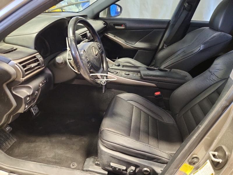 2017 LEXUS IS 200T 7