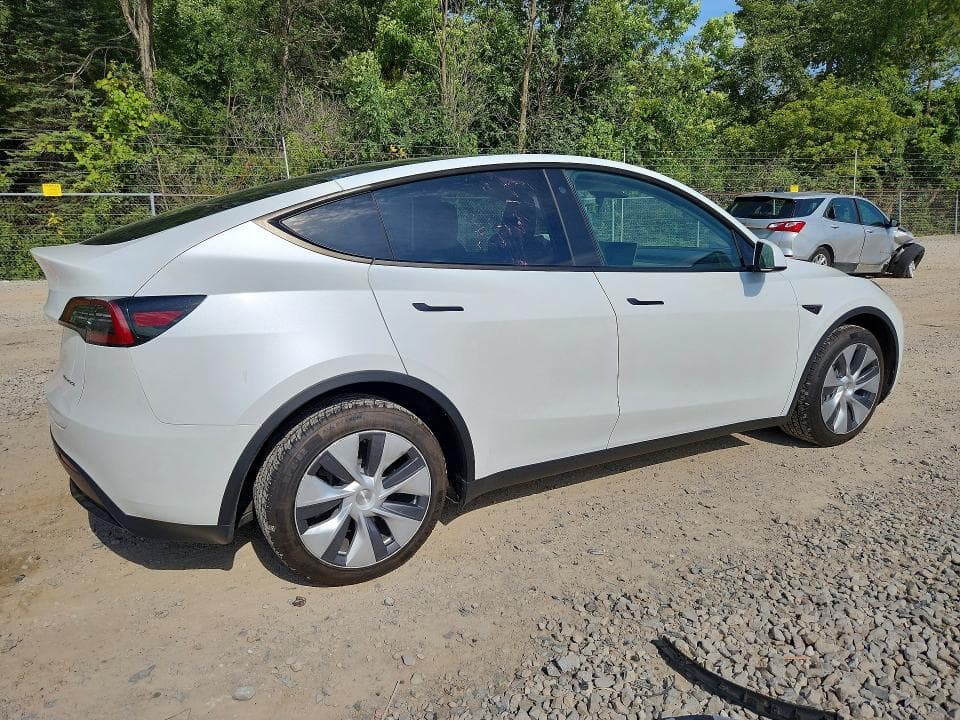 2023 TESLA MODEL Y 3