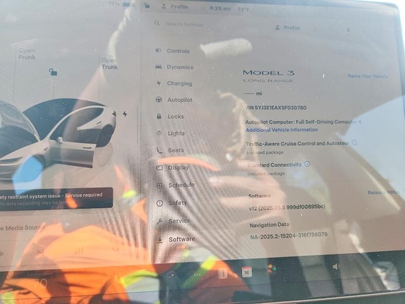 2025 TESLA MODEL 3 9