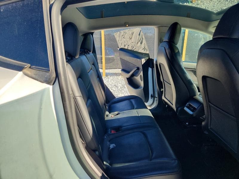2021 TESLA MODEL Y 10