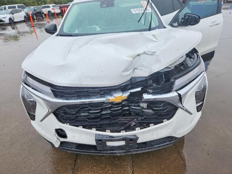 2024 CHEVROLET TRAX LS 11
