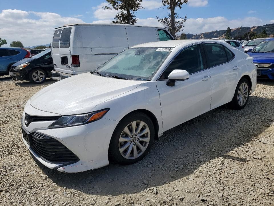2020 TOYOTA CAMRY LE - 1