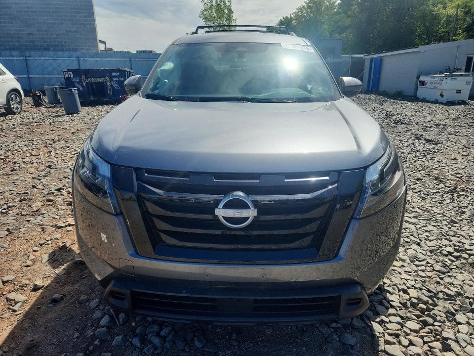 2024 NISSAN PATHFINDER SV 5