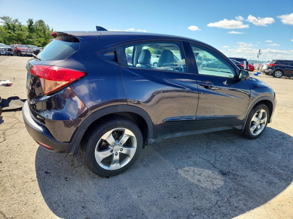 2017 HONDA HR-V LX 3
