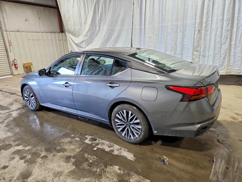 2024 NISSAN ALTIMA SV 2