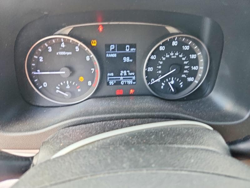 2017 HYUNDAI ELANTRA SE 9