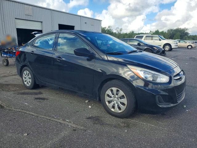 2017 HYUNDAI ACCENT SE 4
