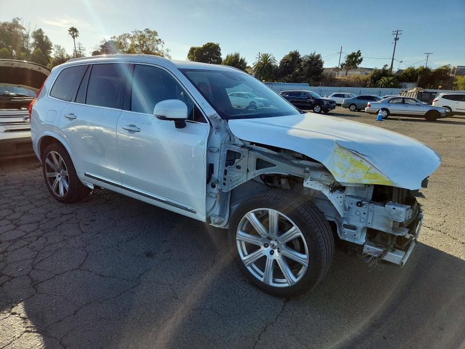 2018 VOLVO XC90 T6 4