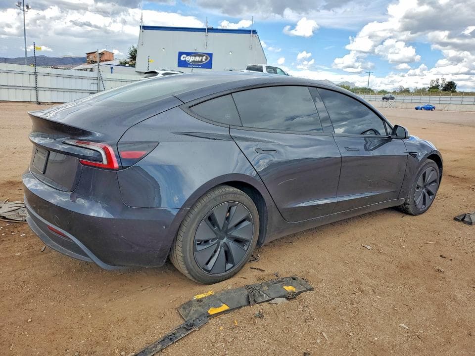2025 TESLA MODEL 3 3