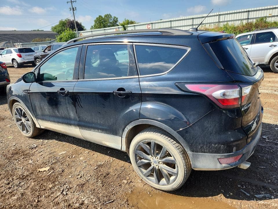 2017 FORD ESCAPE SE 2