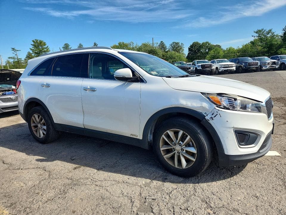 2017 KIA SORENTO LX 4