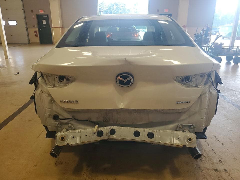 2022 MAZDA 3 SELECT 6