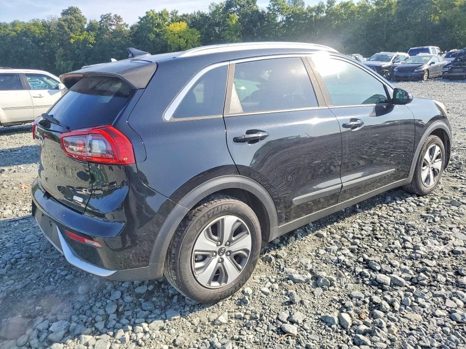 2017 KIA NIRO LX 3