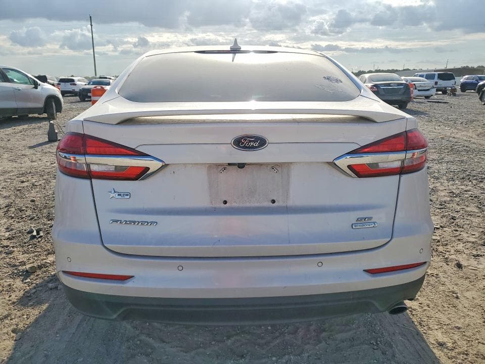 2019 FORD FUSION SE 6
