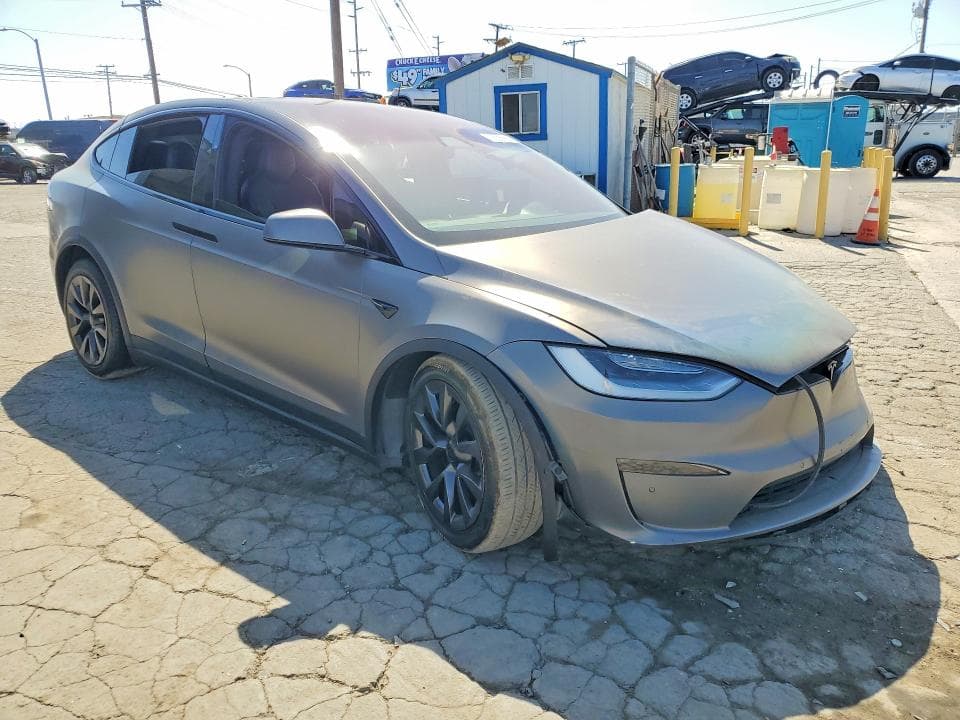 2022 TESLA MODEL X 4