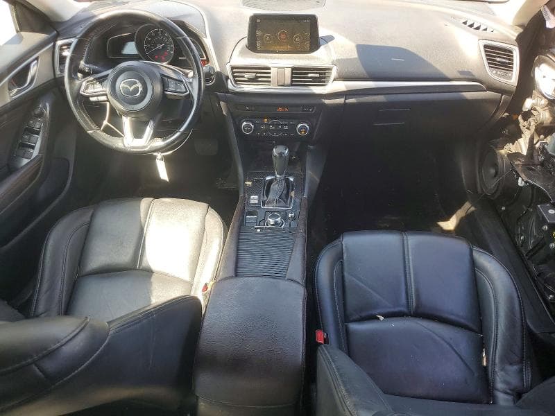 2018 MAZDA 3 TOURING 8