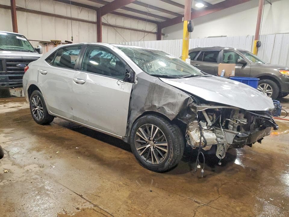 2017 TOYOTA COROLLA LE 4