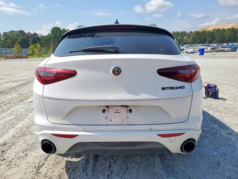 2020 ALFA ROMEO STELVIO 6