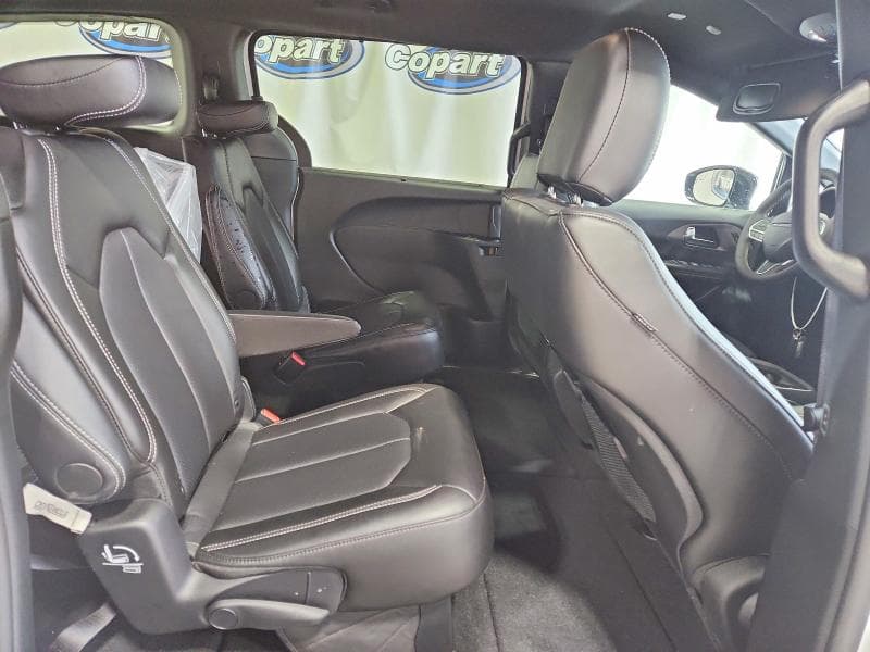 2027 CHRYSLER PACIFICA SELECT 11