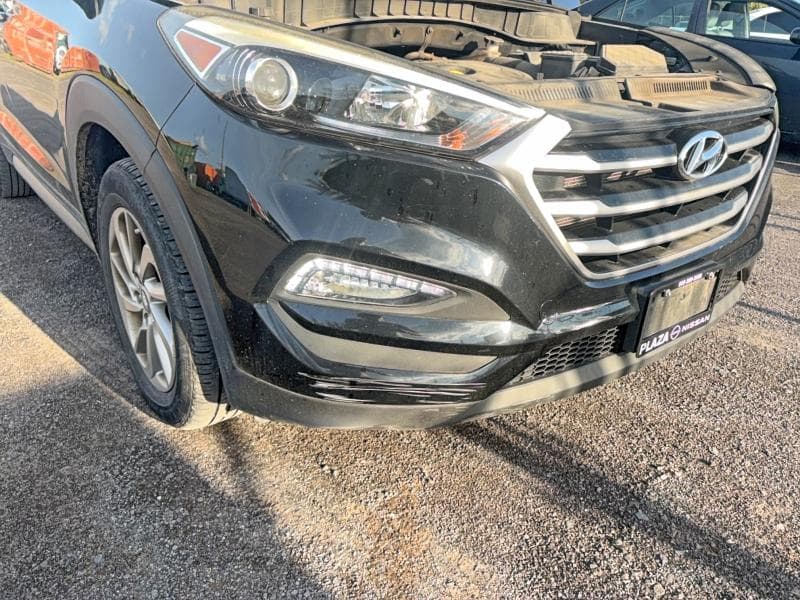 2017 HYUNDAI TUCSON SE 11
