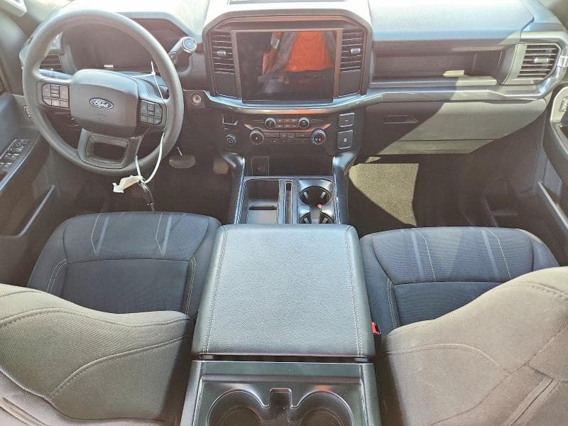 2025 FORD F150 STX 8