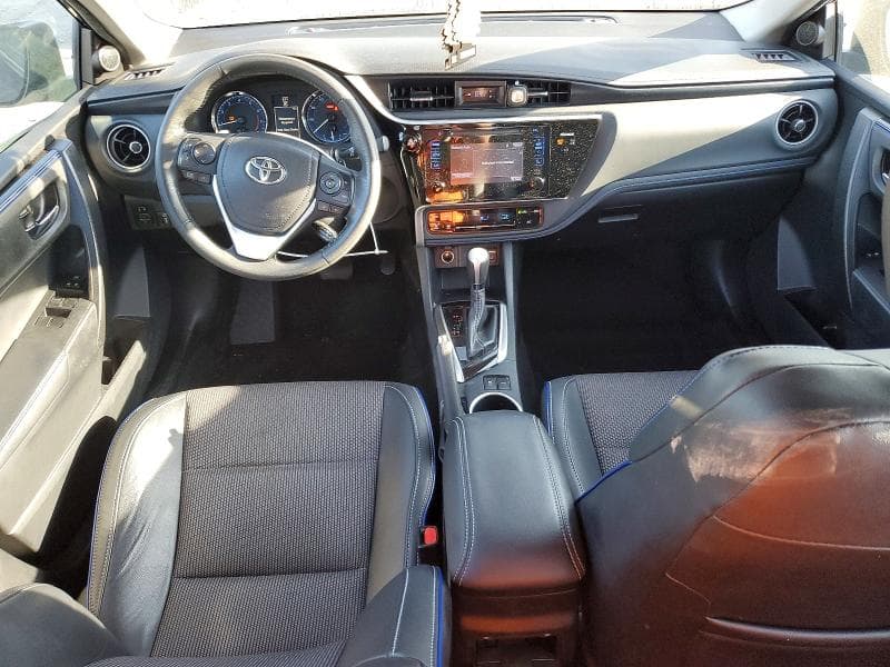 2017 TOYOTA COROLLA SE 8