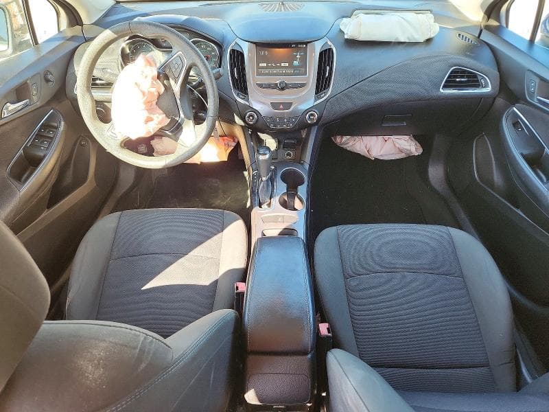 2017 CHEVROLET CRUZE LT 8
