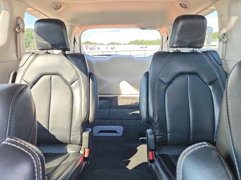 2024 CHRYSLER PACIFICA TOURING L 10