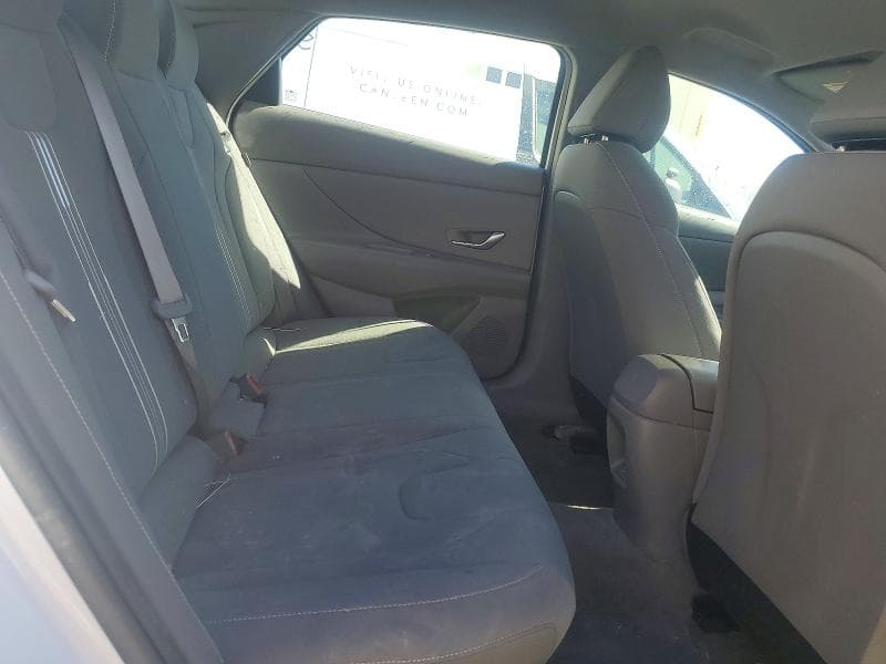 2024 HYUNDAI ELANTRA SEL 10