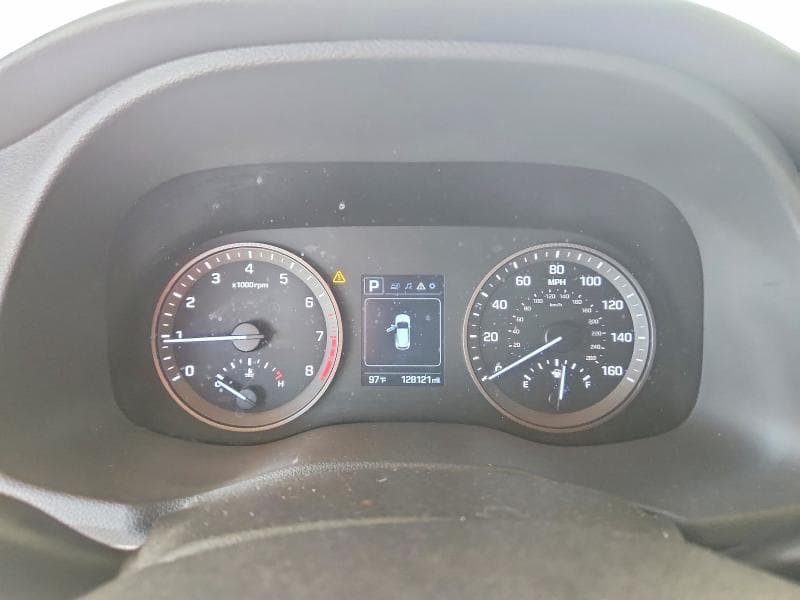 2017 HYUNDAI TUCSON SE 9