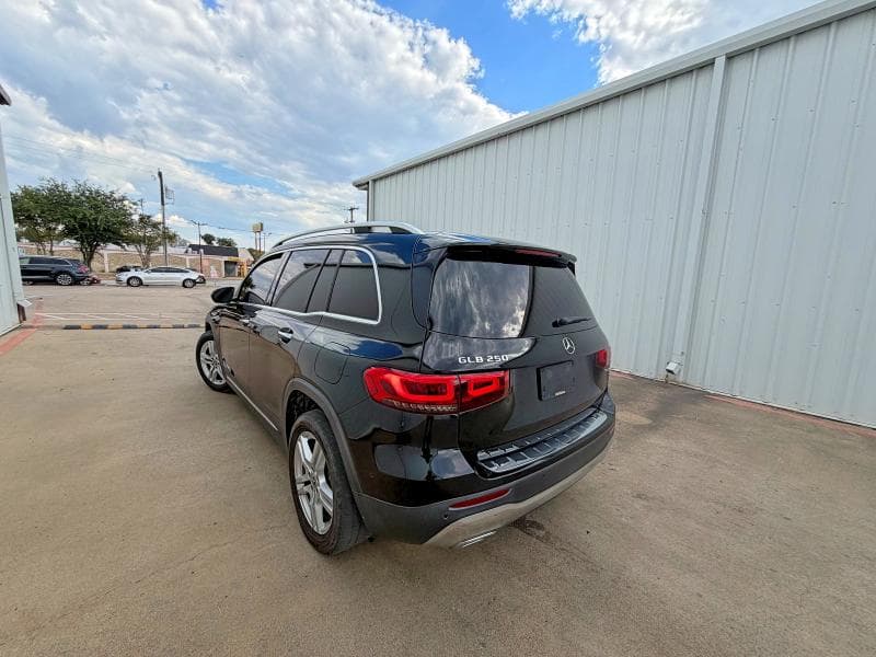 2021 MERCEDES-BENZ GLB 250 3