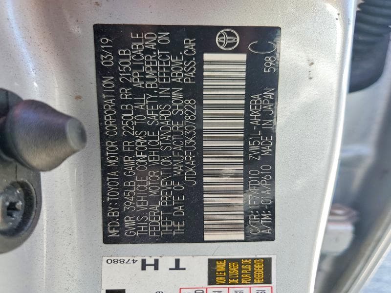 2019 TOYOTA PRIUS LE 12