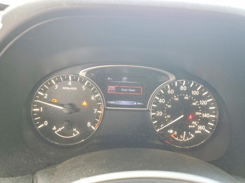 2018 NISSAN PATHFINDER SV 9