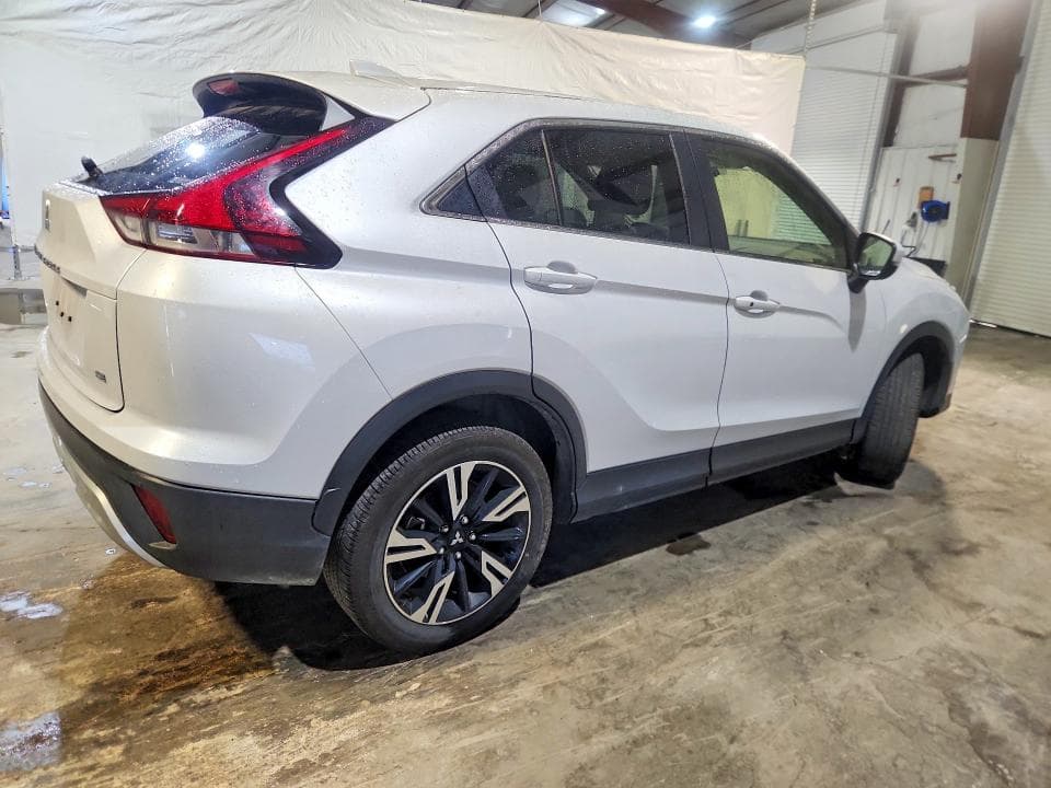 2026 MITSUBISHI ECLIPSE CROSS SE 3
